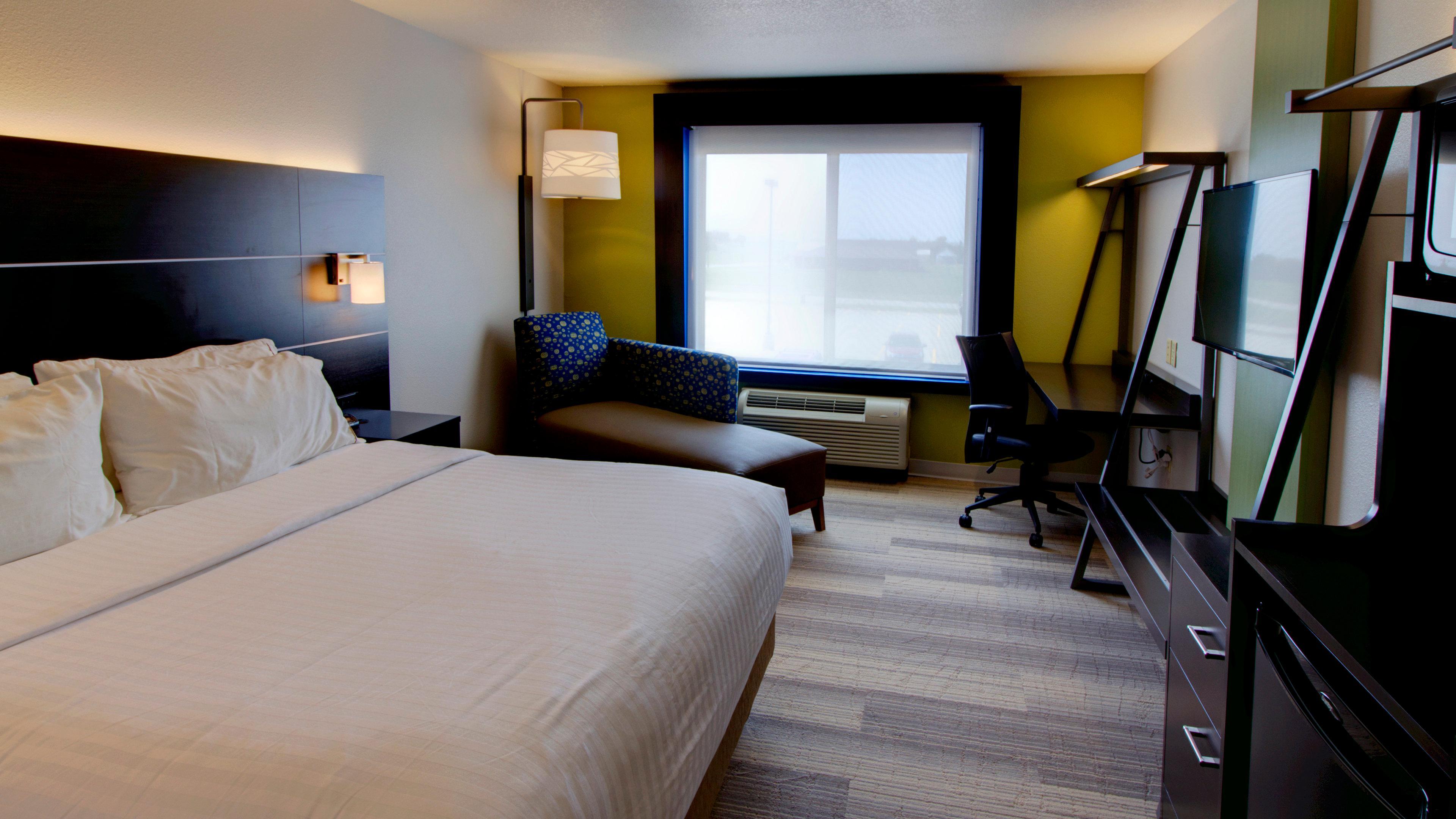 Hotel Express & By Ihg 3*