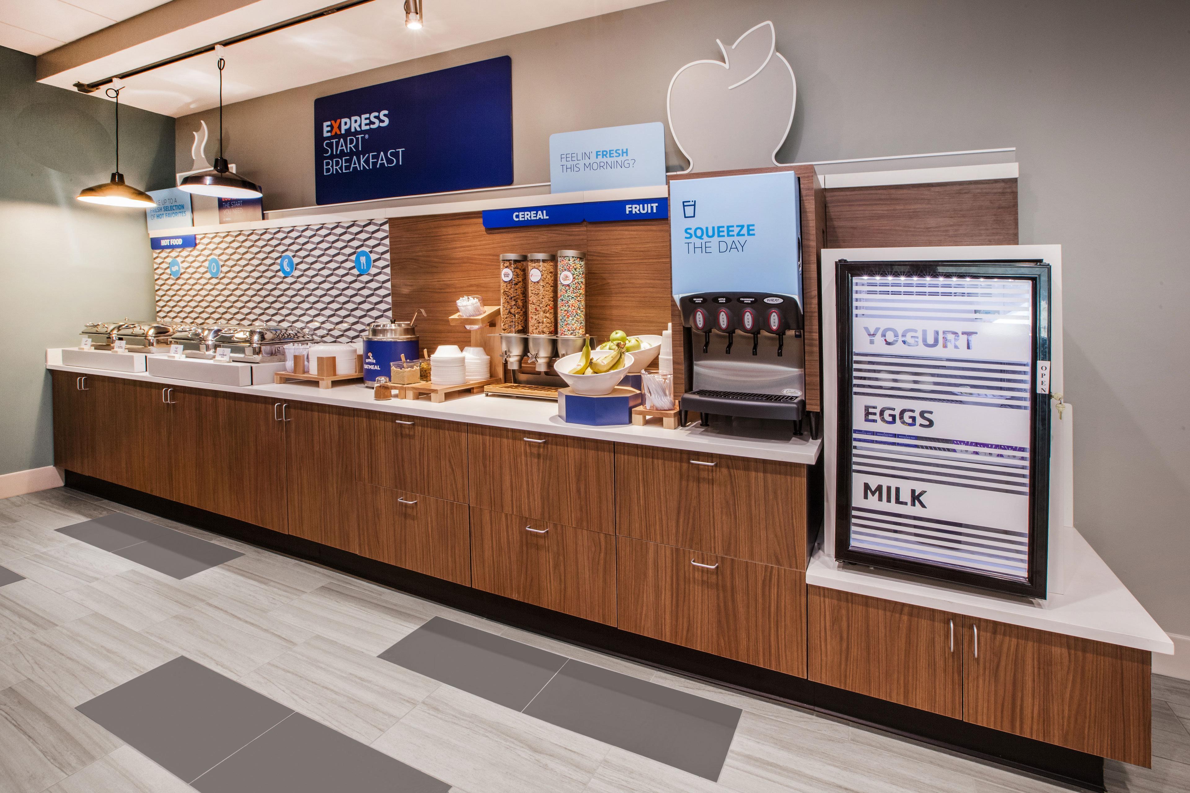 Express & By Ihg 3* Sioux Center