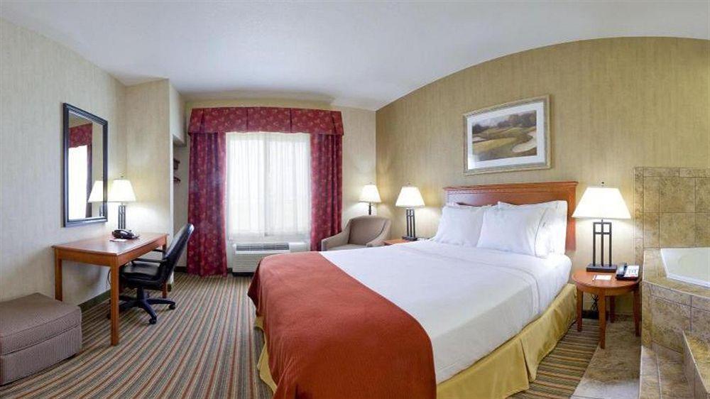 Express & By Ihg Sioux Center