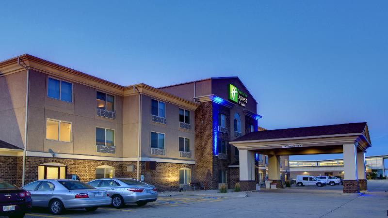 Hotel Express & By Ihg